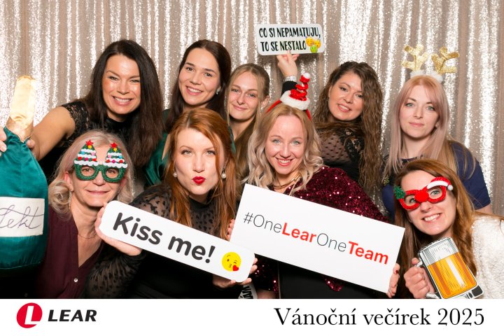 Lear Vánoční večírek 2025