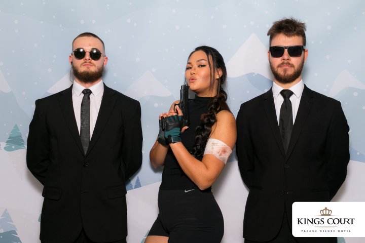 KINGS COURT - VÁNOČNÍ VEČÍREK 2025