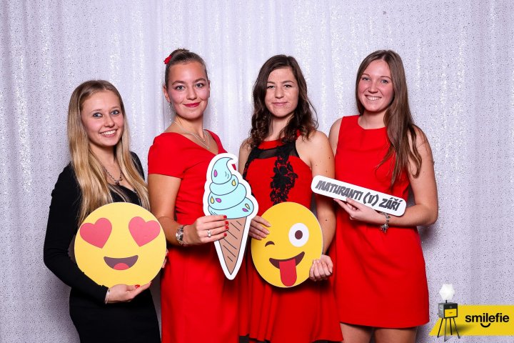  Maturitní ples Masarykovo gymnázium Plzeň 1