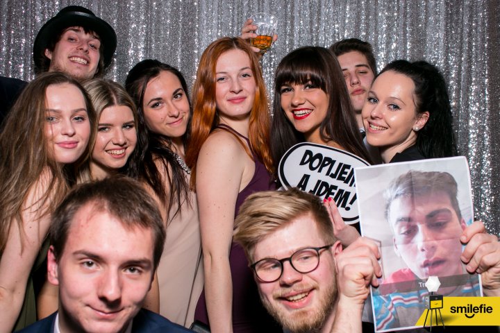  Maturitní ples Obchodní akademie Plzeň 44